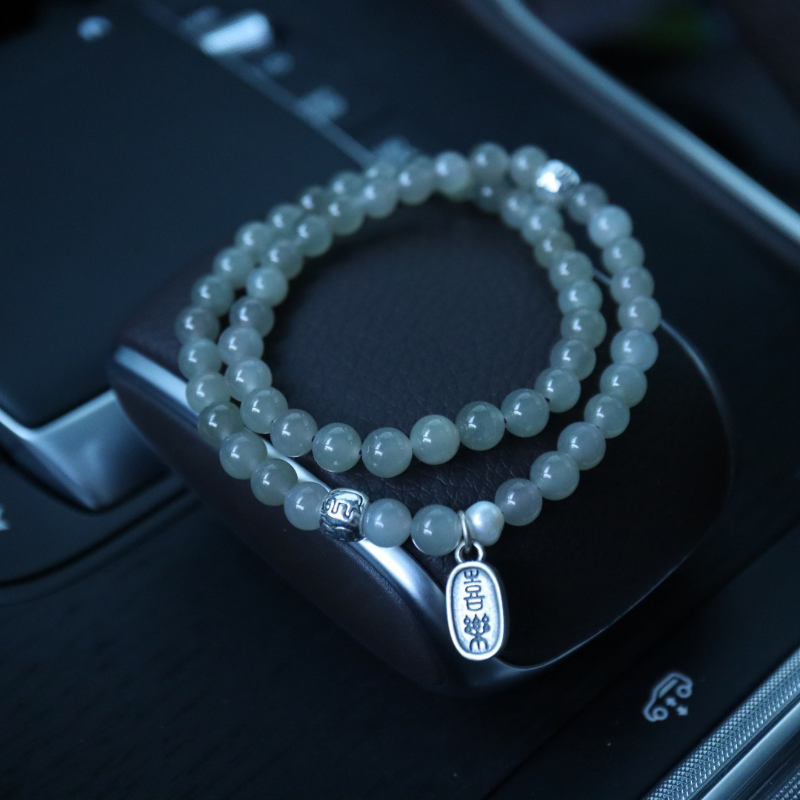 Psyche  Natural Ice Seed Emerald Jade stone necklace