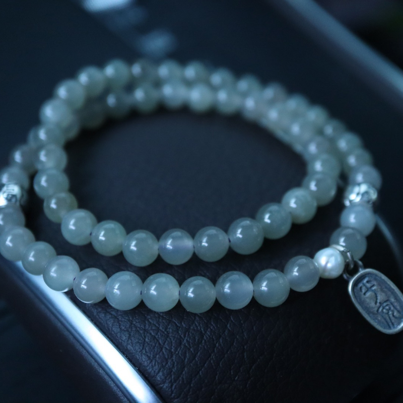 Psyche  Natural Ice Seed Emerald Jade stone necklace